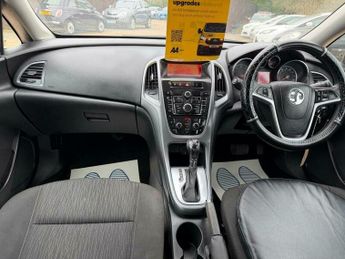 Vauxhall Astra 1.6 16V Exclusiv Sports Tourer Auto Euro 5 5dr