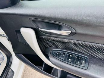 BMW 1 SERIES 2.0 116d SE Auto Euro 5 (s/s) 5dr