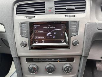 Volkswagen Golf SE TDI BLUEMOTION TECHNOLOGY DSG