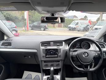 Volkswagen Golf SE TDI BLUEMOTION TECHNOLOGY DSG