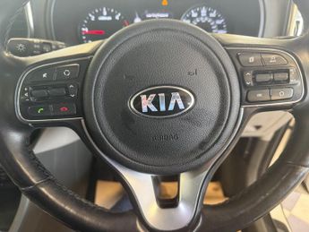 Kia Sportage CRDI FIRST EDITION 16 PLATE 89000 MILES AUTO PAN TOOF SAT NAV LE