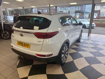 Kia Sportage CRDI FIRST EDITION 16 PLATE 89000 MILES AUTO PAN TOOF SAT NAV LE