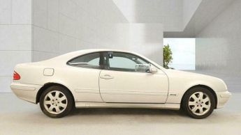 Mercedes-Benz CLK 3.2 CLK320 Avantgarde 2dr