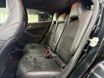 Mercedes-Benz C Class 2.1 GLA220 CDI AMG Line 7G-DCT 4MATIC Euro 6 (s/s) 5dr
