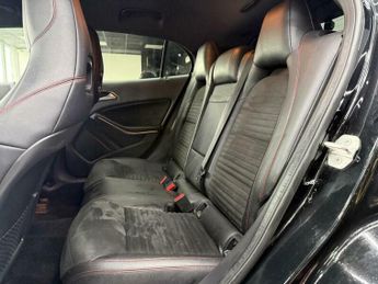 Mercedes-Benz C Class 2.1 GLA220 CDI AMG Line 7G-DCT 4MATIC Euro 6 (s/s) 5dr