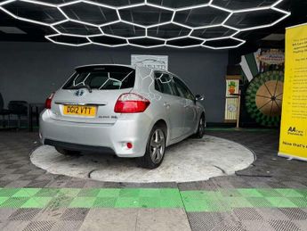 Toyota Auris 1.8 VVT-h T Spirit CVT Euro 5 (s/s) 5dr