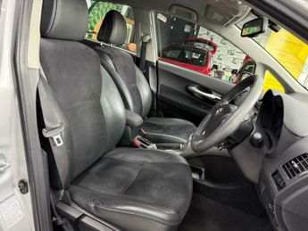 Toyota Auris 1.8 VVT-h T Spirit CVT Euro 5 (s/s) 5dr