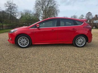 Ford Focus 1.6 Zetec Powershift Euro 5 5dr