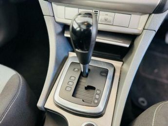 Ford Focus 1.6 Zetec 5dr