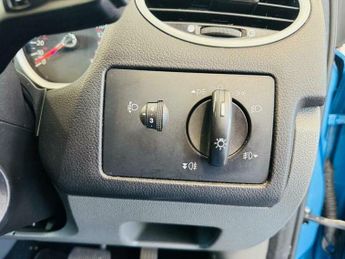 Ford Focus 1.6 Zetec 5dr