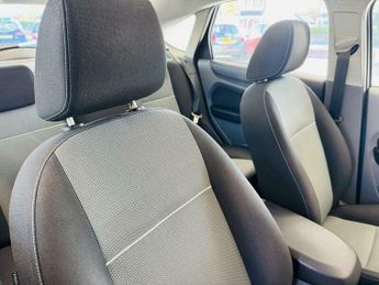 Ford Focus 1.6 Zetec 5dr
