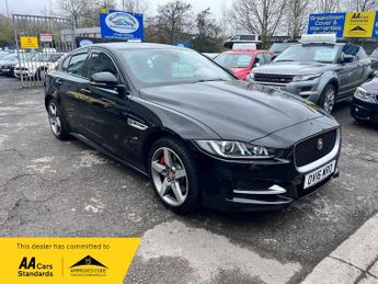 Jaguar XE R-SPORT AWD