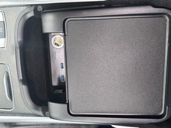 Land Rover Range Rover Sport 5.0 P575 V8 GPF SVR SUV 5dr Petrol Auto 4WD Euro 6 (s/s) (575 ps