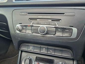 Audi Q3 2.0 TDI S line Plus S Tronic quattro Euro 5 (s/s) 5dr