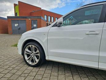 Audi Q3 2.0 TDI S line Plus S Tronic quattro Euro 5 (s/s) 5dr