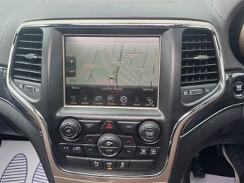 Jeep Grand Cherokee 3.0 V6 CRD Overland SUV 5dr Diesel Auto 4WD Euro 6 (247 bhp)