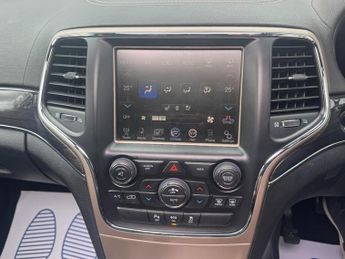 Jeep Grand Cherokee 3.0 V6 CRD Overland SUV 5dr Diesel Auto 4WD Euro 6 (247 bhp)