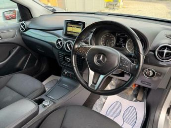 Mercedes-Benz B Class 1.6 B180 BlueEfficiency SE 7G-DCT Euro 5 (s/s) 5dr