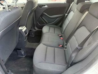 Mercedes-Benz B Class 1.6 B180 BlueEfficiency SE 7G-DCT Euro 5 (s/s) 5dr