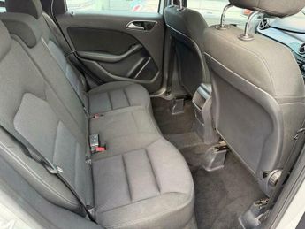 Mercedes-Benz B Class 1.6 B180 BlueEfficiency SE 7G-DCT Euro 5 (s/s) 5dr