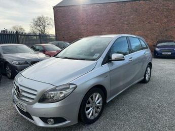 Mercedes-Benz B Class 1.6 B180 BlueEfficiency SE 7G-DCT Euro 5 (s/s) 5dr
