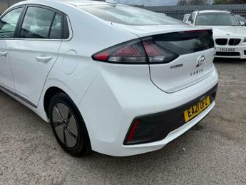 Hyundai Ioniq 1.6 h-GDi Premium DCT Euro 6 (s/s) 5dr