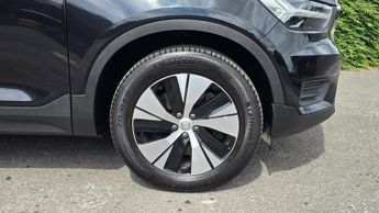 Volvo XC40 1.5h T4 Recharge 10.7kWh Inscription Expression SUV 5dr Petrol P
