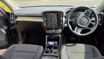 Volvo XC40 1.5h T4 Recharge 10.7kWh Inscription Expression SUV 5dr Petrol P
