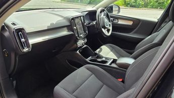 Volvo XC40 1.5h T4 Recharge 10.7kWh Inscription Expression SUV 5dr Petrol P
