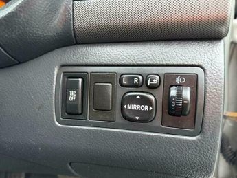 Toyota Avensis 1.8 VVT-i T3-X 5dr