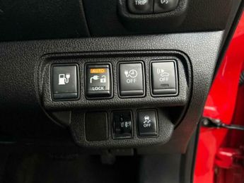 Nissan Leaf 24kWh Acenta Auto 5dr