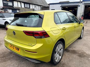 Volkswagen Golf STYLE ETSI DSG
