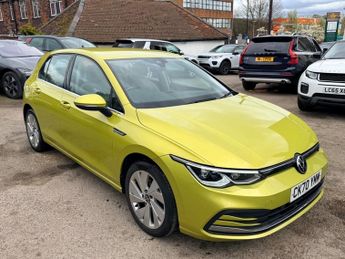 Volkswagen Golf STYLE ETSI DSG