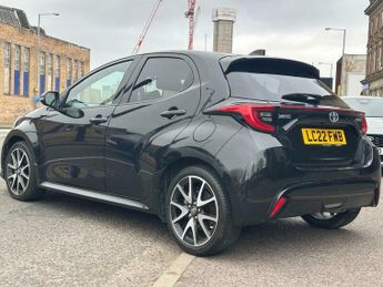 Toyota Yaris 1.5 VVT-h Dynamic E-CVT Euro 6 (s/s) 5dr