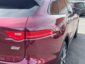 Jaguar F-Pace 2.0 D180 R-Sport SUV 5dr Diesel Auto AWD Euro 6 (s/s) (180 ps)