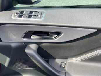 Jaguar F-Pace 2.0 D180 R-Sport SUV 5dr Diesel Auto AWD Euro 6 (s/s) (180 ps)