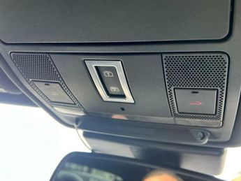 Jaguar F-Pace 2.0 D180 R-Sport SUV 5dr Diesel Auto AWD Euro 6 (s/s) (180 ps)