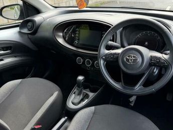 Toyota AYGO 1.0 VVT-i Pure x-shift Euro 6 (s/s) 5dr