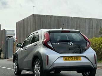 Toyota AYGO 1.0 VVT-i Pure x-shift Euro 6 (s/s) 5dr