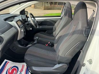 Peugeot 108 1.0 VTi Active Top! Euro 5 3dr Euro 5