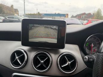 Mercedes CLA180 AMG Line Coupe CLA180 SPORT