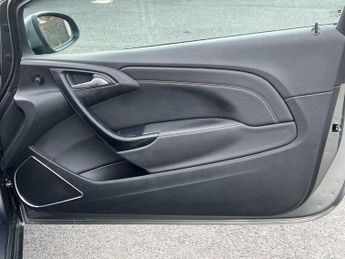 Vauxhall Astra GTC 1.4i Turbo SRi Euro 6 (s/s) 3dr