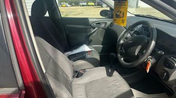 Ford Focus 1.6i 16v Zetec 5dr