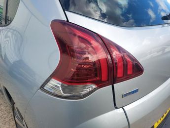 Peugeot 3008 BLUE HDI S/S ALLURE