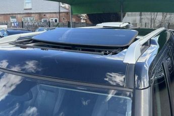 Land Rover Discovery 3.0 SD V6 Landmark SUV 5dr Diesel Auto 4WD Euro 6 (s/s) (256 bhp