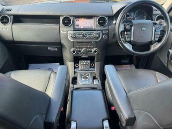 Land Rover Discovery 3.0 SD V6 Landmark SUV 5dr Diesel Auto 4WD Euro 6 (s/s) (256 bhp