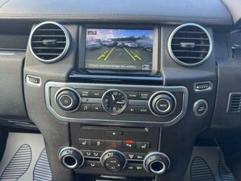 Land Rover Discovery 3.0 SD V6 Landmark SUV 5dr Diesel Auto 4WD Euro 6 (s/s) (256 bhp