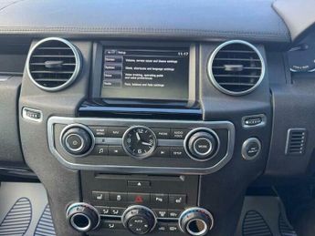 Land Rover Discovery 3.0 SD V6 Landmark SUV 5dr Diesel Auto 4WD Euro 6 (s/s) (256 bhp