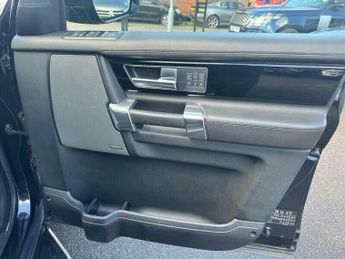 Land Rover Discovery 3.0 SD V6 Landmark SUV 5dr Diesel Auto 4WD Euro 6 (s/s) (256 bhp