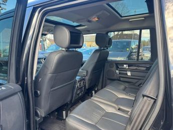 Land Rover Discovery 3.0 SD V6 Landmark SUV 5dr Diesel Auto 4WD Euro 6 (s/s) (256 bhp